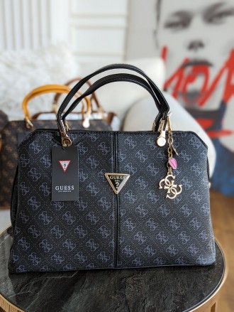 Сумка Guess Noelle велика на три відділи чорний. Київ. фото 1 Сумка Guess Noelle велика на три відділи чорний. Київ. фото 1