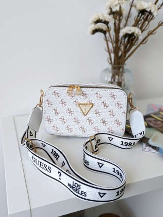 Сумочка Guess кросс-боді міні лого білий. Київ. фото 1 Сумочка Guess кросс-боді міні лого білий. Київ. фото 1