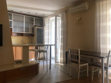 Продам квартиру Шампанский переулок/Проспект Шевченко. Одесса. фото 1 Продам квартиру Шампанский переулок/Проспект Шевченко. Одесса. фото 1