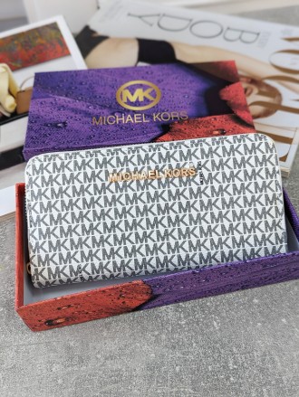 Гаманець Michael Kors білий. Киев. фото 1 Гаманець Michael Kors білий. Киев. фото 1