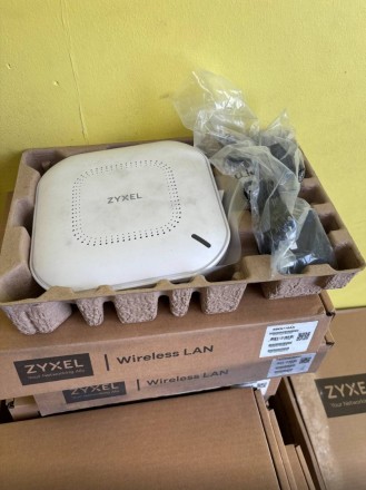 Двухдіапазонна точка доступу 802.11ax (WiFi 6) Zyxel NWA110AX. Київ. фото 1 Двухдіапазонна точка доступу 802.11ax (WiFi 6) Zyxel NWA110AX. Київ. фото 1