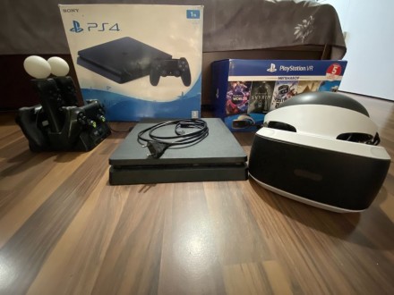 PlayStation 4 slim 1Tb + VR v2 + 2 Dualshock + 2 PS Move + 50 ІГР!! ДЕШЕВО. Ивано-Франковск. фото 1 PlayStation 4 slim 1Tb + VR v2 + 2 Dualshock + 2 PS Move + 50 ІГР!! ДЕШЕВО. Ивано-Франковск. фото 1