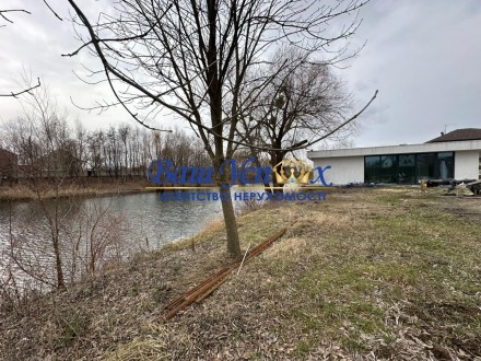 Продажа современного дома с выходом на озеро. В городке.. Крушинка. фото 1 Продажа современного дома с выходом на озеро. В городке.. Крушинка. фото 1