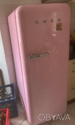 Холодильник Smeg Retro Pink Cadillac