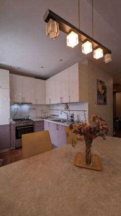 3-комнатная квартира, 80 м.кв.. Харків. фото 1 3-комнатная квартира, 80 м.кв.. Харків. фото 1