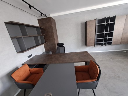 Пропонується унікальний офіс площею 596 м у новому будинку в самому центрі Терно. Центр. фото 11