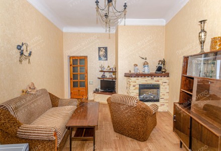 2 кімната квартира поруч з ЦУМом!. Полтава. фото 1 2 кімната квартира поруч з ЦУМом!. Полтава. фото 1