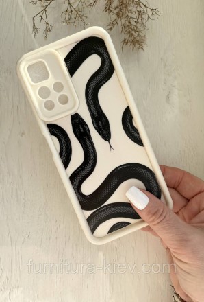 Білий чохол з зміею на Xiaomi Redmi Note 11 pro. Київ. фото 1 Білий чохол з зміею на Xiaomi Redmi Note 11 pro. Київ. фото 1
