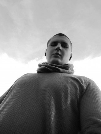 Познайомлюсь з дівчиною. Кривий Ріг. фото 1 Познайомлюсь з дівчиною. Кривий Ріг. фото 1
