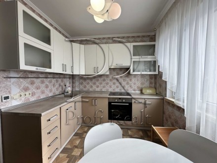 3к метро Теремки. Киев. фото 1 3к метро Теремки. Киев. фото 1