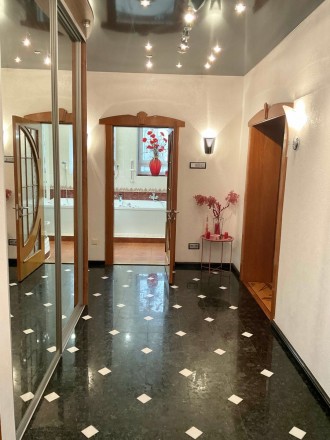 Продам свою 4 комнатную квартиру в центре Днепра, Нагорка, Соборный район,. Нагорка. фото 10 Продам свою 4кімнатну квартиру в центрі, Нагорка, по вулиці Архітектора Олега Пе. Нагорка. фото 10