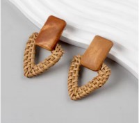 Серьги из соломы модные. Сумы. фото 1 Серьги из соломы модные. Сумы. фото 1