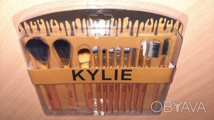Набір пензликів для макіяжу Kylie 12 штук