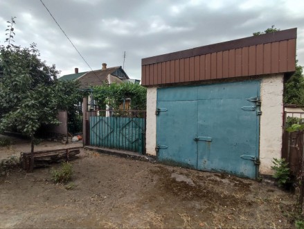 Продаж добротного будинку з гаражем на Дружбі. Кривий Ріг. фото 1 Продаж добротного будинку з гаражем на Дружбі. Кривий Ріг. фото 1