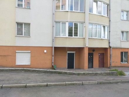 Приміщення Рівне північний Коновальця 70м2 13 000 грн.. Рівне. фото 1 Приміщення Рівне північний Коновальця 70м2 13 000 грн.. Рівне. фото 1