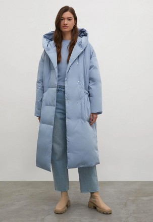 Длинный женский пуховик oversize Finn Flare FWB11023-124 голубой XS/S. Киев. фото 1 Длинный женский пуховик oversize Finn Flare FWB11023-124 голубой XS/S. Киев. фото 1