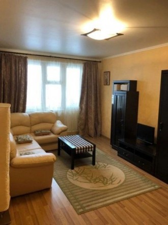 Здам 2х кімн кв-ру в центрі по вул.Головна 6500 грн/міс. Чоп. фото 1 Здам 2х кімн кв-ру в центрі по вул.Головна 6500 грн/міс. Чоп. фото 1