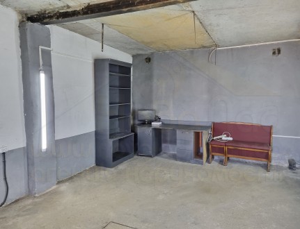 Великий капітальний гараж з ямою 25м2 в районі Роддому(АК №45). Чернигов. фото 1 Великий капітальний гараж з ямою 25м2 в районі Роддому(АК №45). Чернигов. фото 1