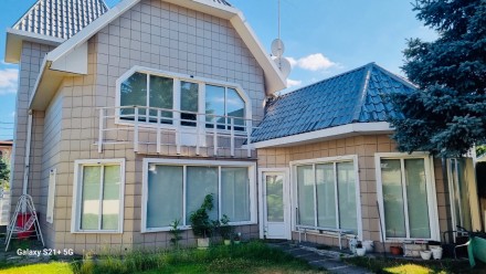 Продам 3 єт. дом 180 кв.м. на Осокорках,1 км метро Осокорки. Киев. фото 1 Продам 3 єт. дом 180 кв.м. на Осокорках,1 км метро Осокорки. Киев. фото 1