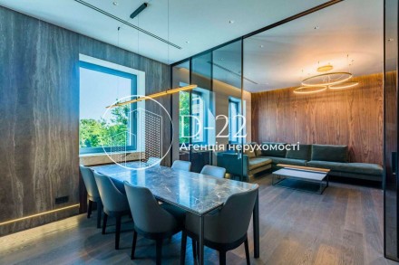 Более 4 комнат-комнатная квартира, 274.00 кв.м. Киев. фото 1 Более 4 комнат-комнатная квартира, 274.00 кв.м. Киев. фото 1
