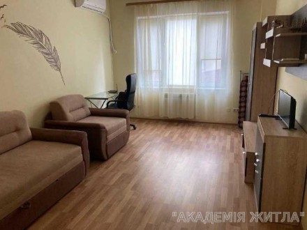 1-комнатная квартира, 45 м.кв.. Київ. фото 1 1-комнатная квартира, 45 м.кв.. Київ. фото 1