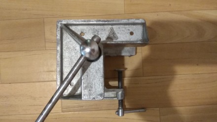 Продам лещата столярні Al. Миколаїв. фото 1 Продам лещата столярні Al. Миколаїв. фото 1