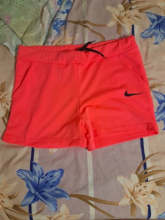 Продаються шорти жіночі рожеві Nike. Кривий Ріг. фото 1 Продаються шорти жіночі рожеві Nike. Кривий Ріг. фото 1