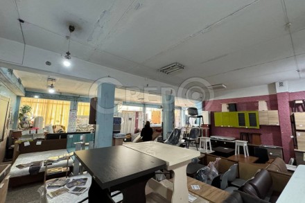 Продаж магазину на "Вечірньому", вул. Павла Глазового. Кривой Рог. фото 1 Продаж магазину на "Вечірньому", вул. Павла Глазового. Кривой Рог. фото 1