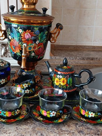 Продам самовар электрический, расписной и чайный набор.. Днепр. фото 1 Продам самовар электрический, расписной и чайный набор.. Днепр. фото 1