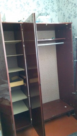 Продам шкаф трьохдверний полірований м.Золотоноша. Киев. фото 1 Продам шкаф трьохдверний полірований м.Золотоноша. Киев. фото 1