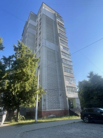 Продаж просторої 3-кімнатої квартири на Левандівці. Львов. фото 1 Продаж просторої 3-кімнатої квартири на Левандівці. Львов. фото 1