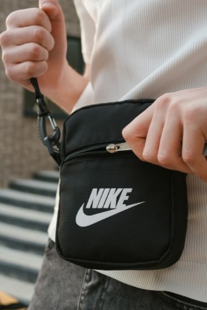 
 Чорна чорна барсетка Nike білий логотип:
- Розмір: 18*13 см;
- Матеріал: Оксфо. . фото 4