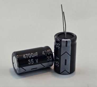 Электролитический конденсатор 35V 4700uF (20770). Ивано-Франковск. фото 1 Электролитический конденсатор 35V 4700uF (20770). Ивано-Франковск. фото 1
