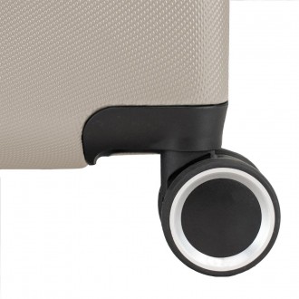 Винтажный чемодан Semi Line T5674-4 имеет декоративные накладки на углах и ремне. . фото 9