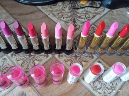 Губная помада, все цвета.  Декоративная косметика.. Николаев. фото 1