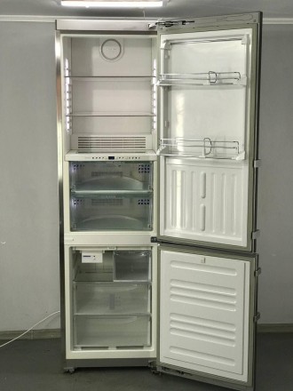 Двухкамерные холодильник Liebherr. Киев. фото 1 Двухкамерные холодильник Liebherr. Киев. фото 1