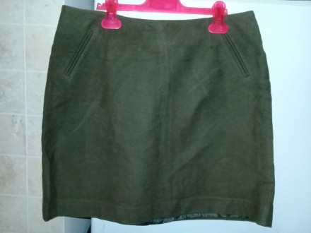 Новая юбочка - мини темно-оливкового цвета из 100% котона, с подкладкой. Покупал. . фото 2