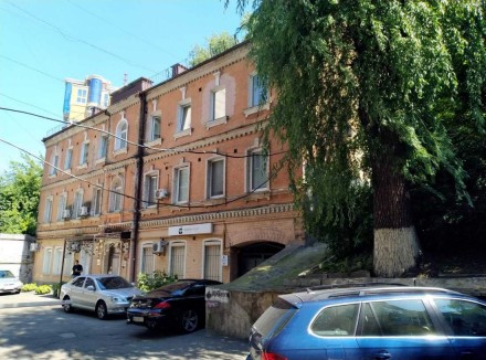 Продам Здание 630м2 на Бассейная ул. 21б, Печерский р-н (центр). Киев. фото 1 Продам Здание 630м2 на Бассейная ул. 21б, Печерский р-н (центр). Киев. фото 1