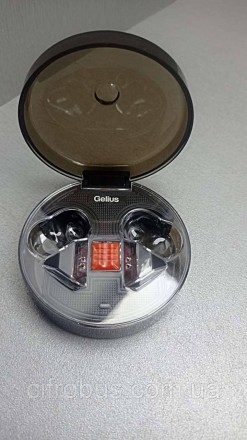 6 часов в одном заряде:
Аккумулятор наушников емкостью 40 мАч позволяет непрерыв. . фото 7