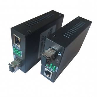 Медіаконвертер Gigabit Ethernet пара, одномодовий двоволоконний в Ethernet RJ45 . Кропивницкий. фото 1 Медіаконвертер Gigabit Ethernet пара, одномодовий двоволоконний в Ethernet RJ45 . Кропивницкий. фото 1
