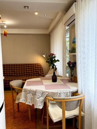 Продаж чудової, світлої, затишної двокімнатної квартири біля метро Дарниця та Лі. . фото 7