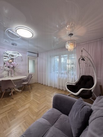  (№:13689) 4к. , Центр, Хлібна, 3/9, цегла. Окна: металопластикові. Двери: бронь. Центр. фото 4