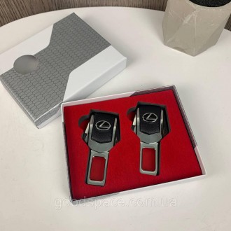 Заглушки в машину для ременя безпеки подарункові у коробочці Toyota, BMW, Lexus,. Дніпро. фото 1