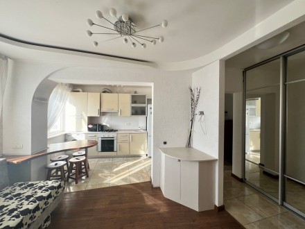 Видовая 3-к квартира на Малиновского, Солнечный. Два уровня! Автономка!. Днепр. фото 1