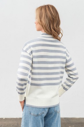 В'язаний жіночий джемпер ідеальний базовий варіант для щоденного носіння. Модель. . фото 3