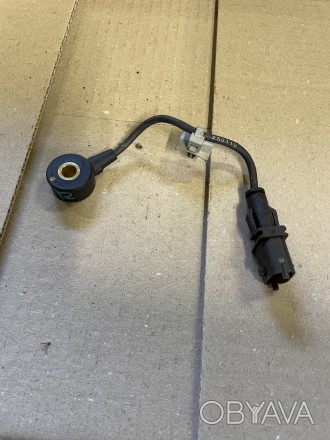 Датчик детонации Opel Astra J Insignia 55567128 A16XER A18XER