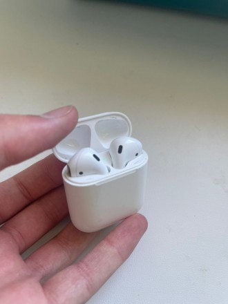 Продам нваушники AirPods2 перший власник - стан нормальний.... Харьков. фото 1