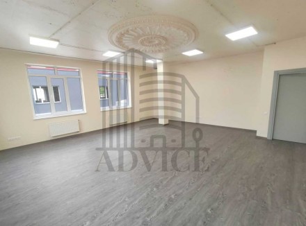 Затишний кабiнет 30 м2 у презентабельному бізнес-центрі всього за 2 хвилини ходь. . фото 3