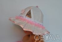 Шляпа для маленькой девочки светло-розового цвета в мелкую клетку молочного отте. . фото 4