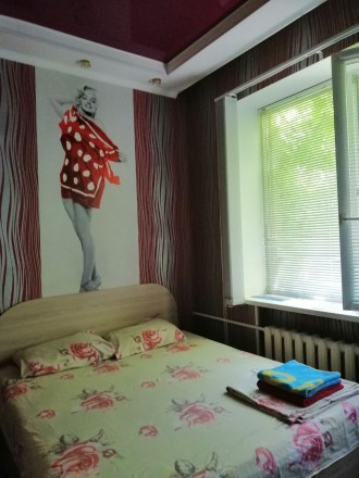 Сдам посуточно  свои1-2х комн квартиры на пр Гагарина возле маркета Таврия или м. . фото 3
